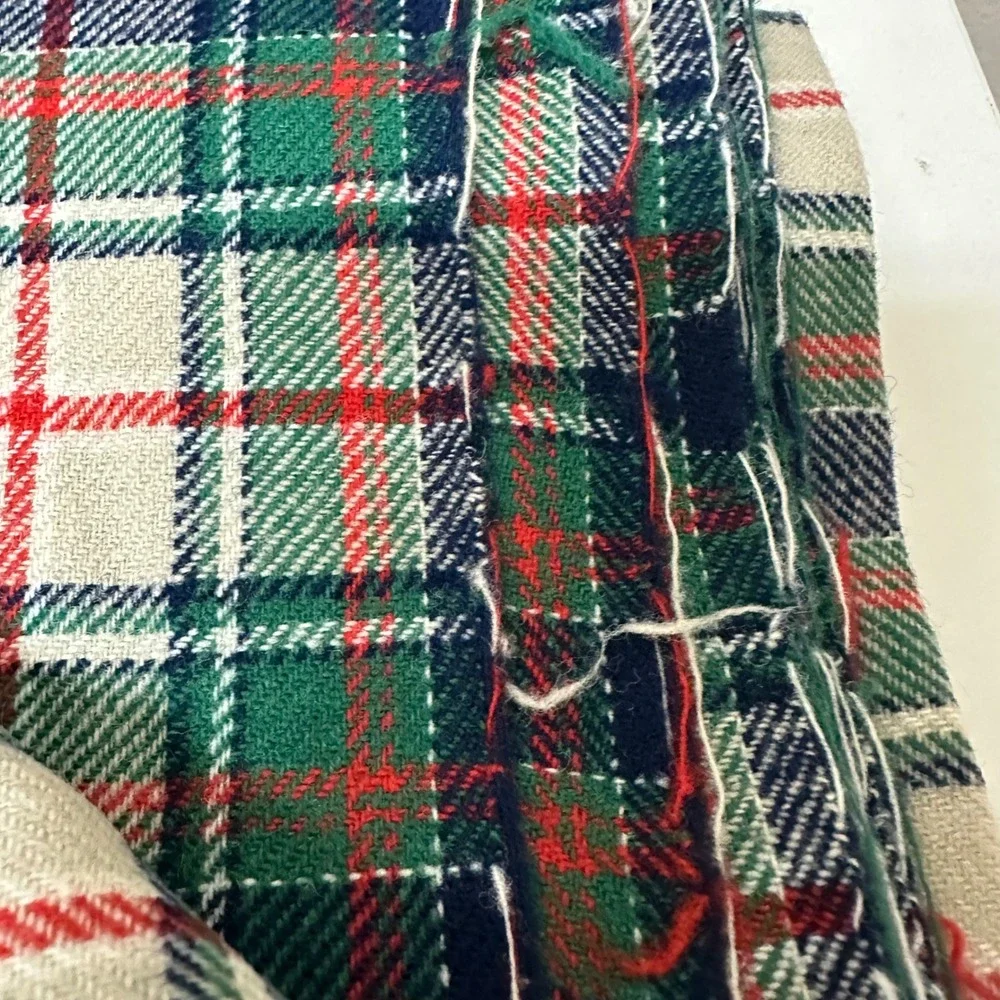 Vtg Tartan Green Red Navy Plaid Wool Fabric 2 Yards 60 Inch Wide Heavy Weight